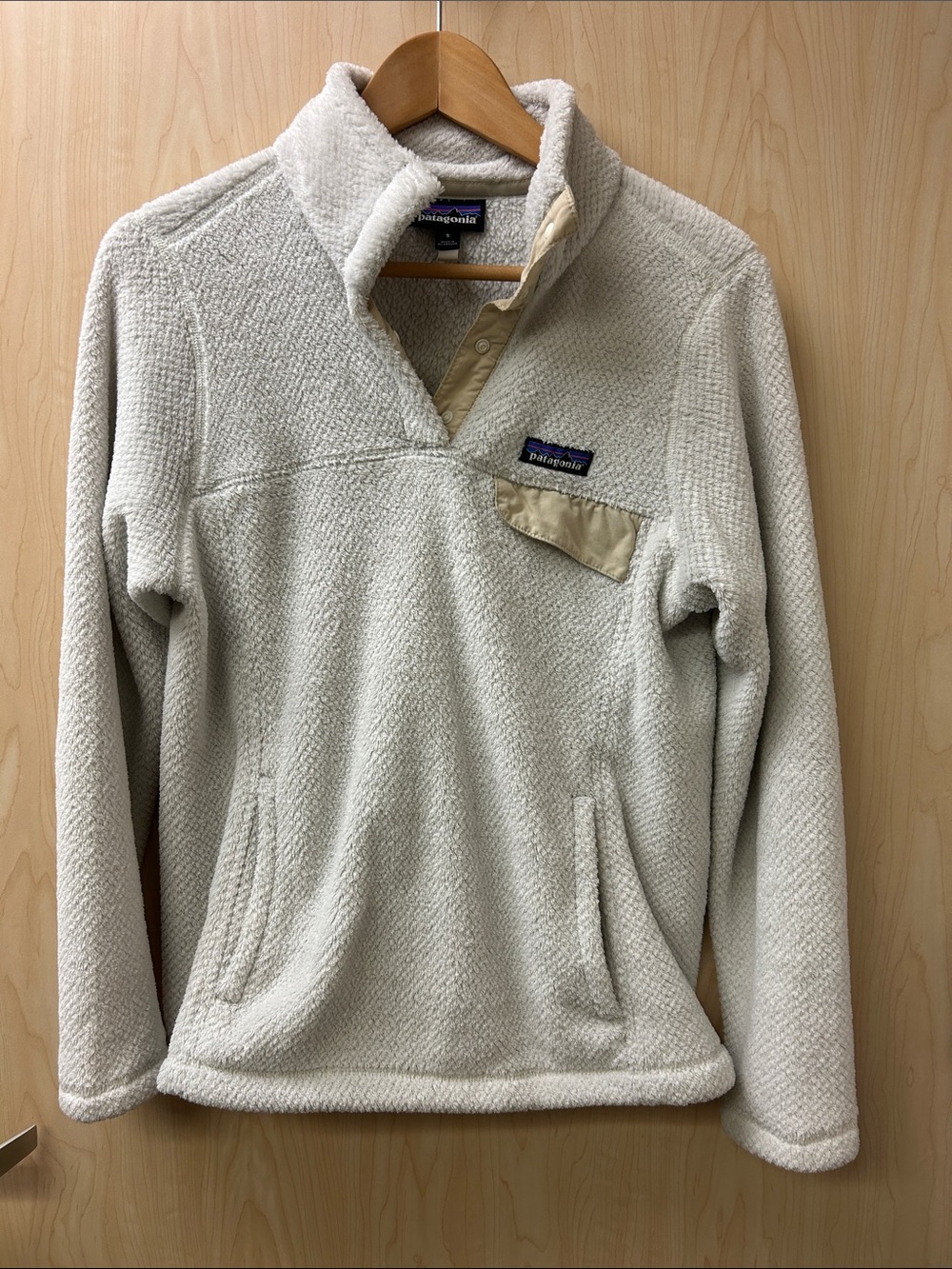 Patagonia Re-Tool Snap-T Cream Fleece Pullover with Tan Trim